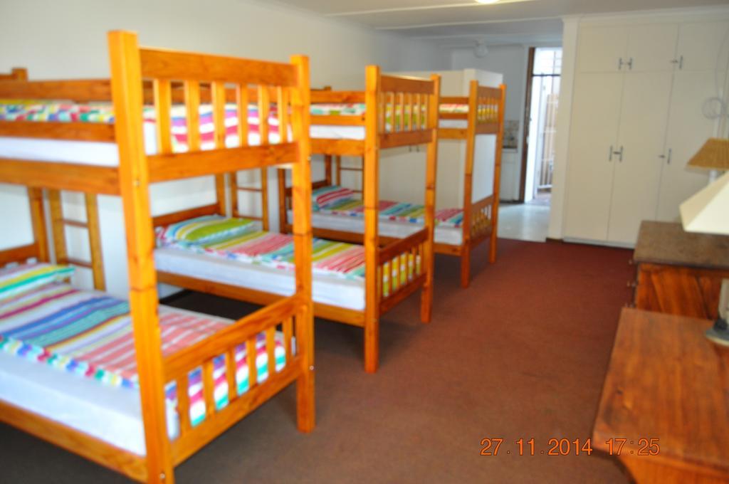 Backpacker Apartments Plettenberg Bay Værelse billede