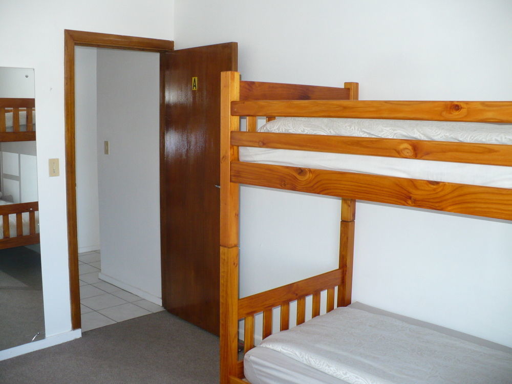 Backpacker Apartments Plettenberg Bay Eksteriør billede