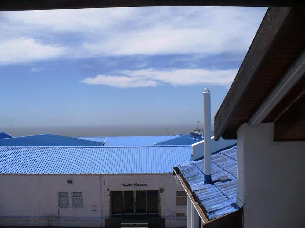 Backpacker Apartments Plettenberg Bay Eksteriør billede