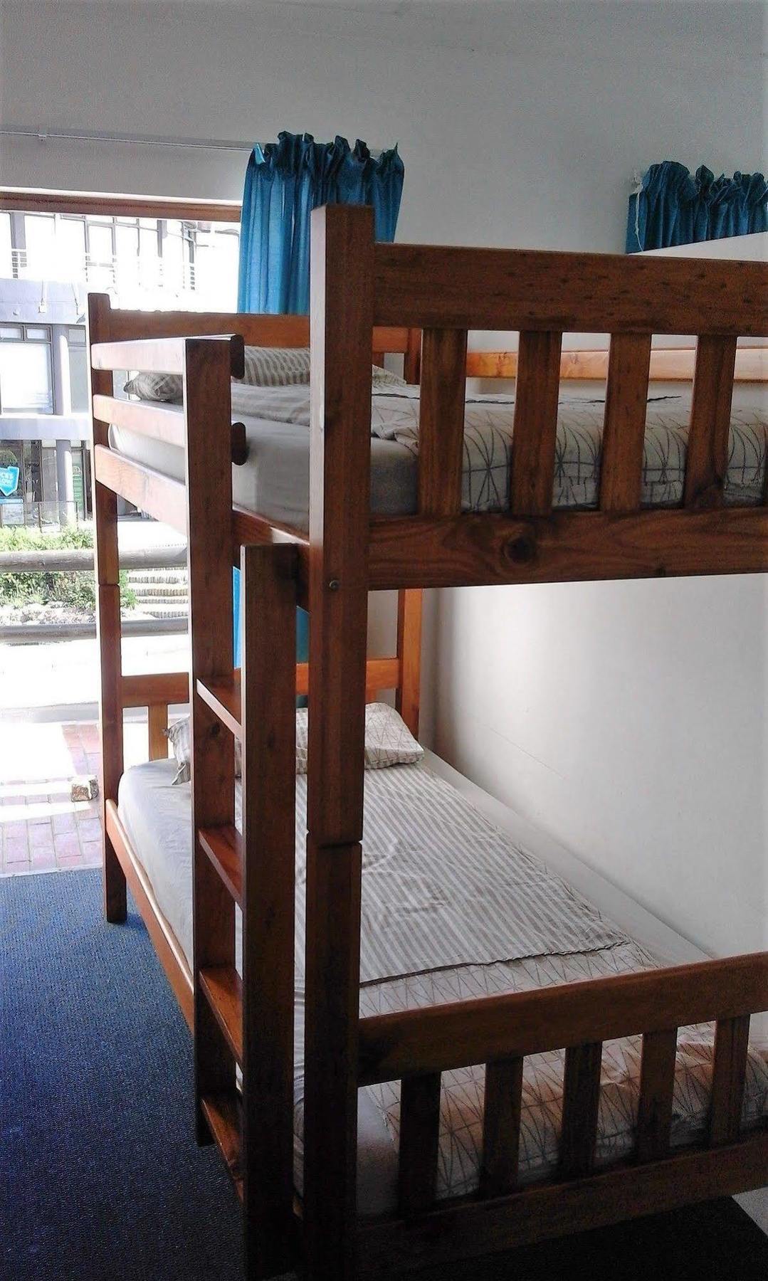 Backpacker Apartments Plettenberg Bay Eksteriør billede