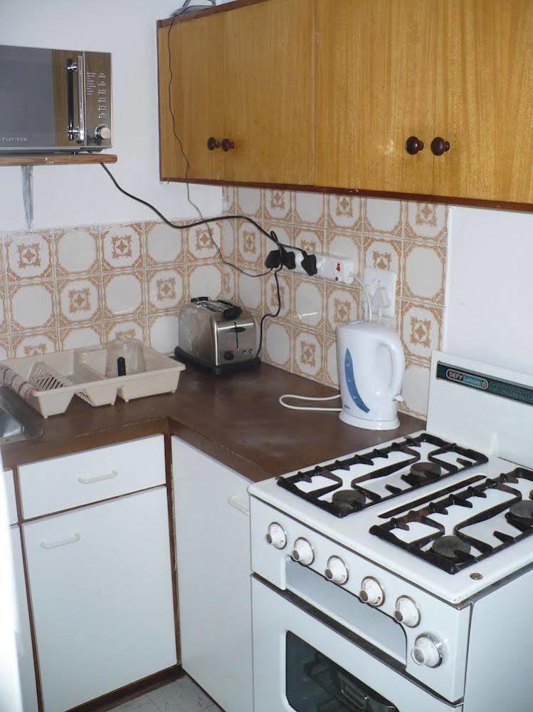 Backpacker Apartments Plettenberg Bay Eksteriør billede