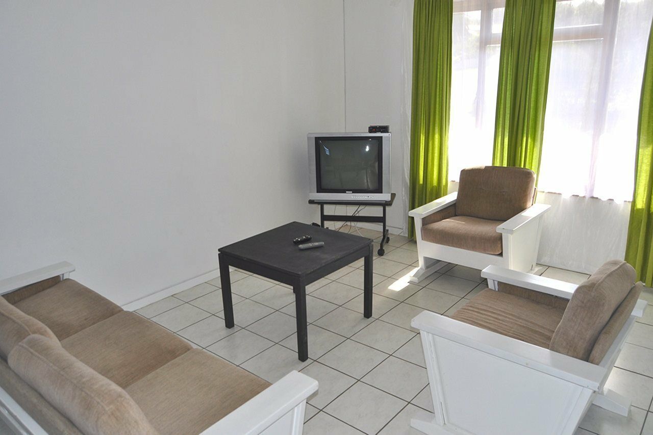 Backpacker Apartments Plettenberg Bay Eksteriør billede