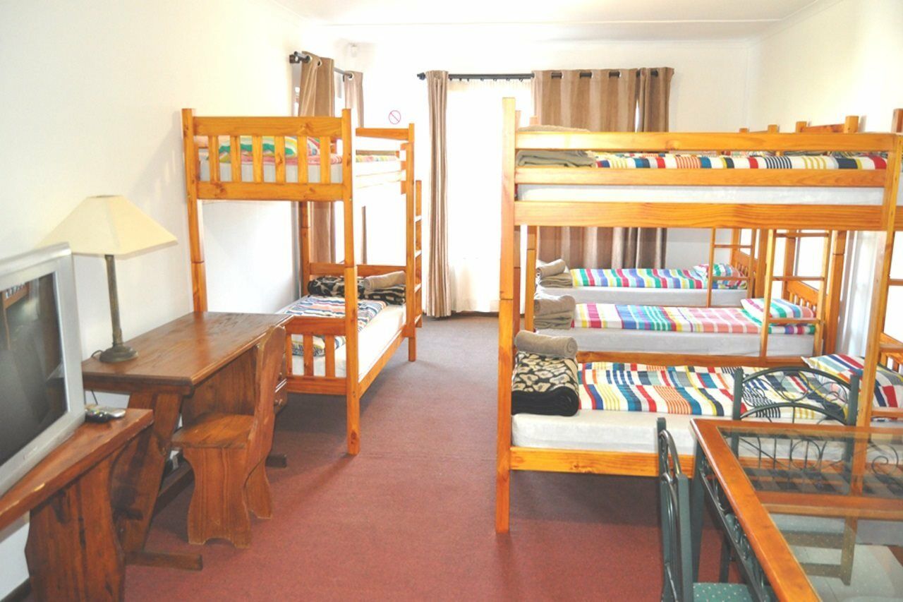 Backpacker Apartments Plettenberg Bay Eksteriør billede