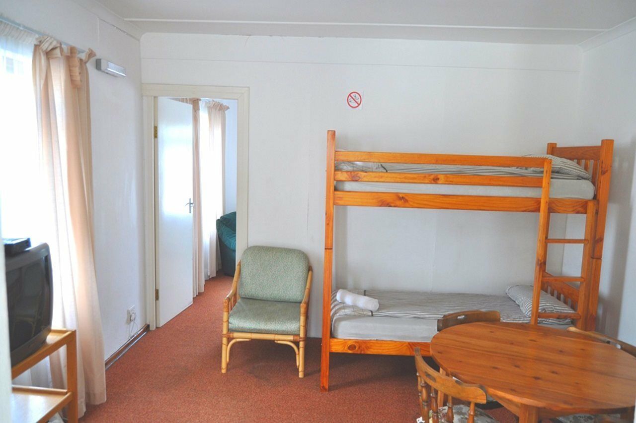 Backpacker Apartments Plettenberg Bay Eksteriør billede